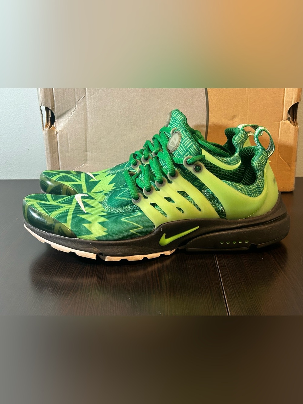 Nike women’s Air Presto ‘Naija’ pine green size small - Picture 3 of 15